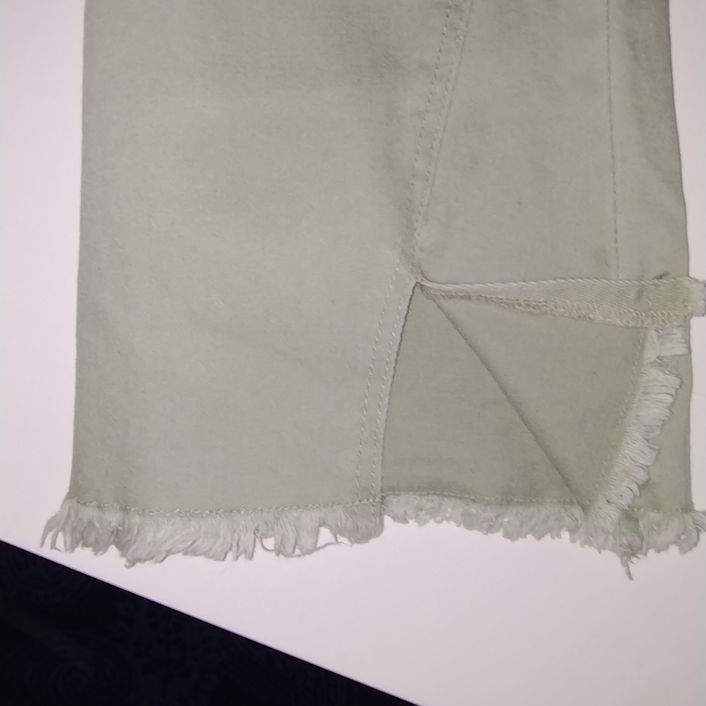 Pants - Picture 5 of 7